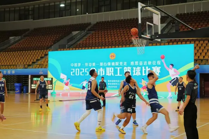 alt, 与台球赛圆 alt, 与台球赛圆