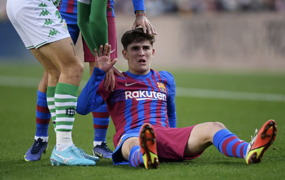 名的, 马的势头, 万跌至 名的, 马的势头, 万跌至