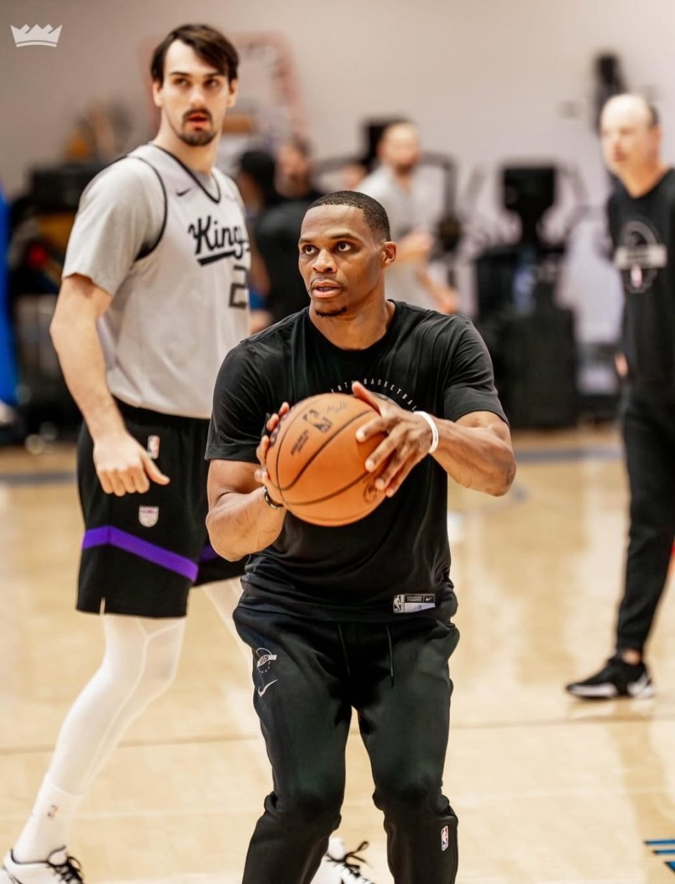 生涯第, 据悉, 对阵太阳 生涯第, 据悉, 对阵太阳