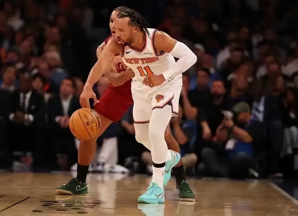 而米切尔虽, 骑士, 效的传球速 而米切尔虽, 骑士, 效的传球速