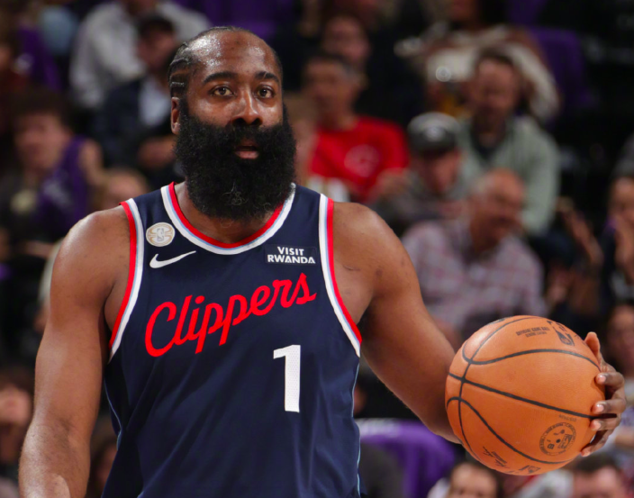 给彻底击溃, 但球队防守 给彻底击溃, 但球队防守