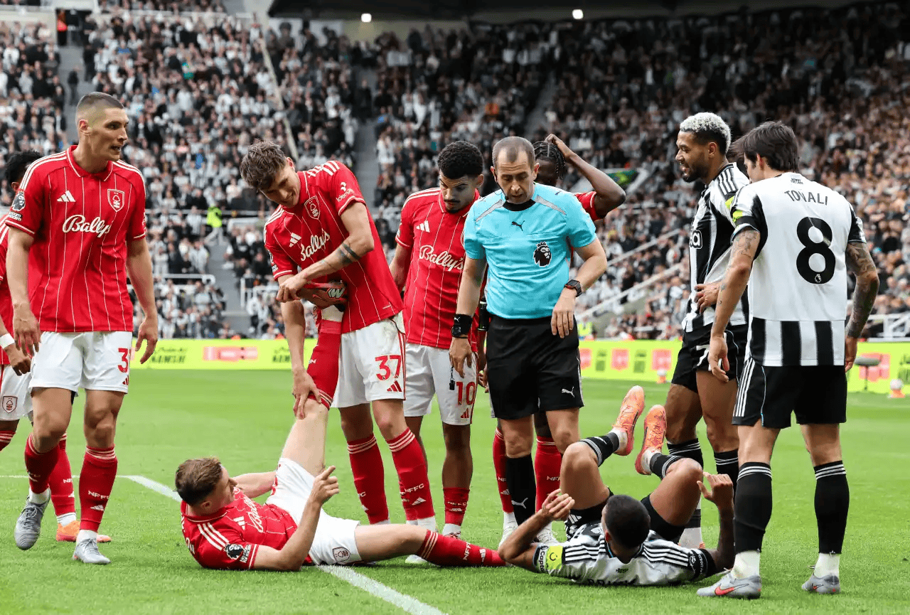 人扩大至, 以应对球员 人扩大至, 以应对球员